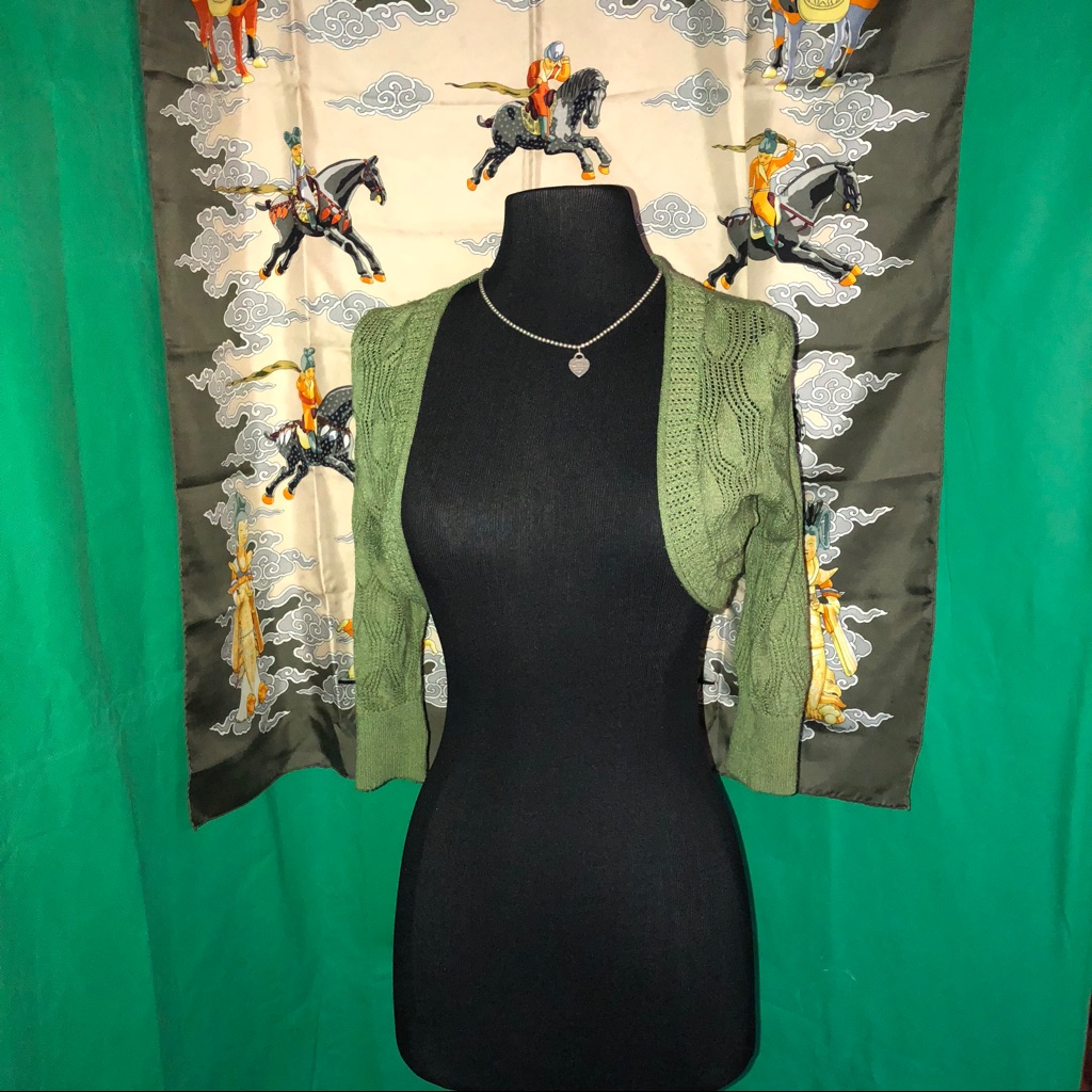 Cherry Knit Size Small Green Shrug